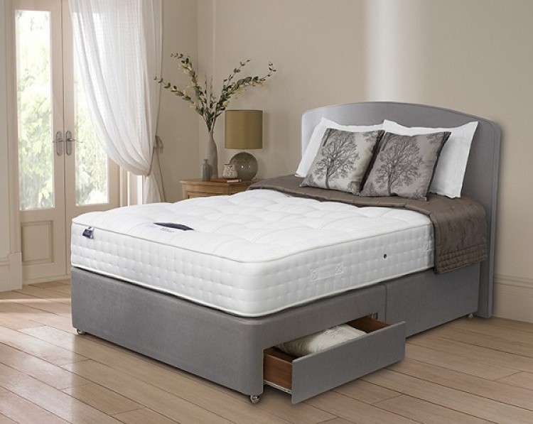 Pocket 2600 Pocket Spring 4ft 6 Double Divan Bed by Silentnight Beds Pocket 2600 Pocket Spring 4ft 6 Double Divan Bed by Silentnight Beds