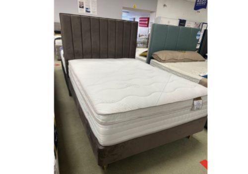 STORE CLEARANCE Ventnor 2000 Pocket 4ft6 Double Shallow Base Bed With Headboard