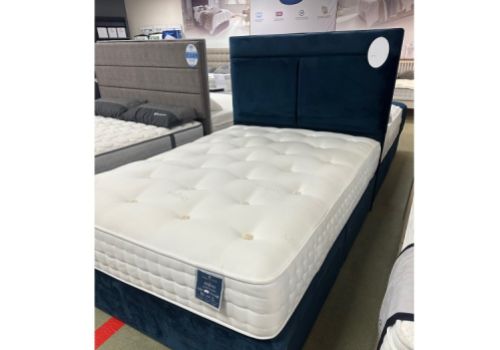 STORE CLEARANCE Majesty 2000 Pocket 4ft6 Double 2 Plus 2 Drawer Bed With Deluxe Headboard