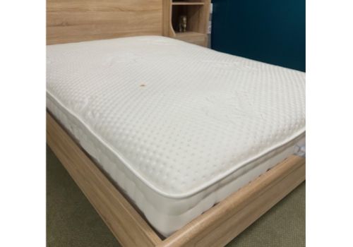 STORE CLEARANCE Pearl Latex 1000 Pocket 4ft6 Double Mattress (Mark On The Mattress)