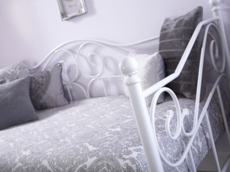 GFW Madison 3ft Single White Metal Day Bed