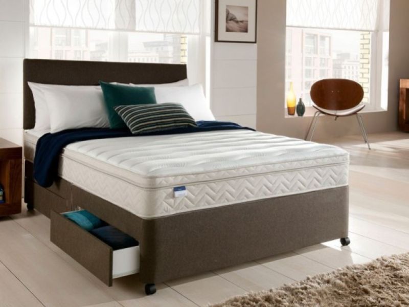 Silentnight Oslo 5ft Kingsize Miracoil Spring System with Memory Foam Mattress