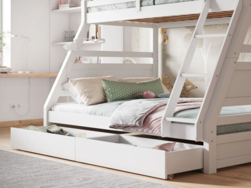 Flair Furnishings Ollie White Triple Sleeper Bunk Bed