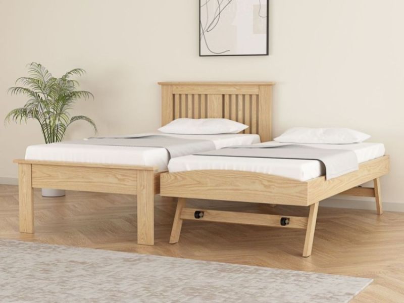 Flintshire Hendre 3ft Single Oak Finish Wooden Guest Bed