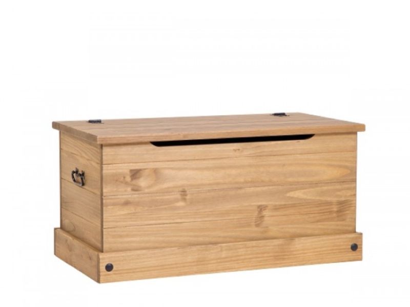 Core Corona Pine Ottoman Blanket Box