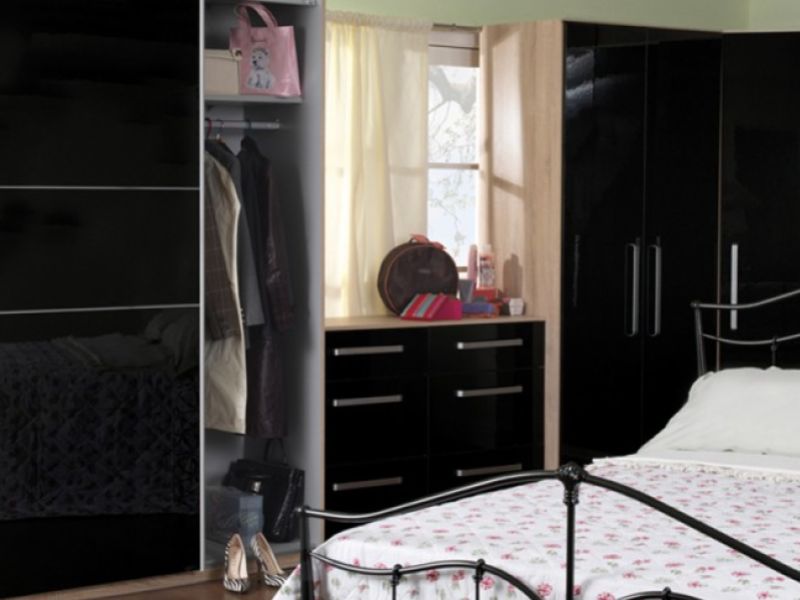 Sweet Dreams Gloss Black 6 Drawer Chest of Drawers