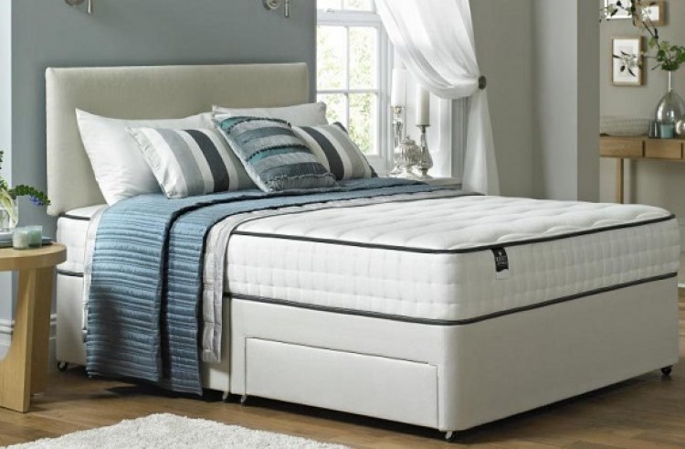 Rest Assured Latina 4ft 6 Double 1000 Pocket Springs With Memory