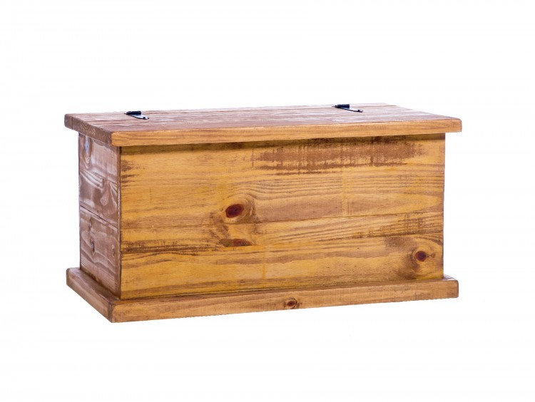 Farmhouse trunk shop